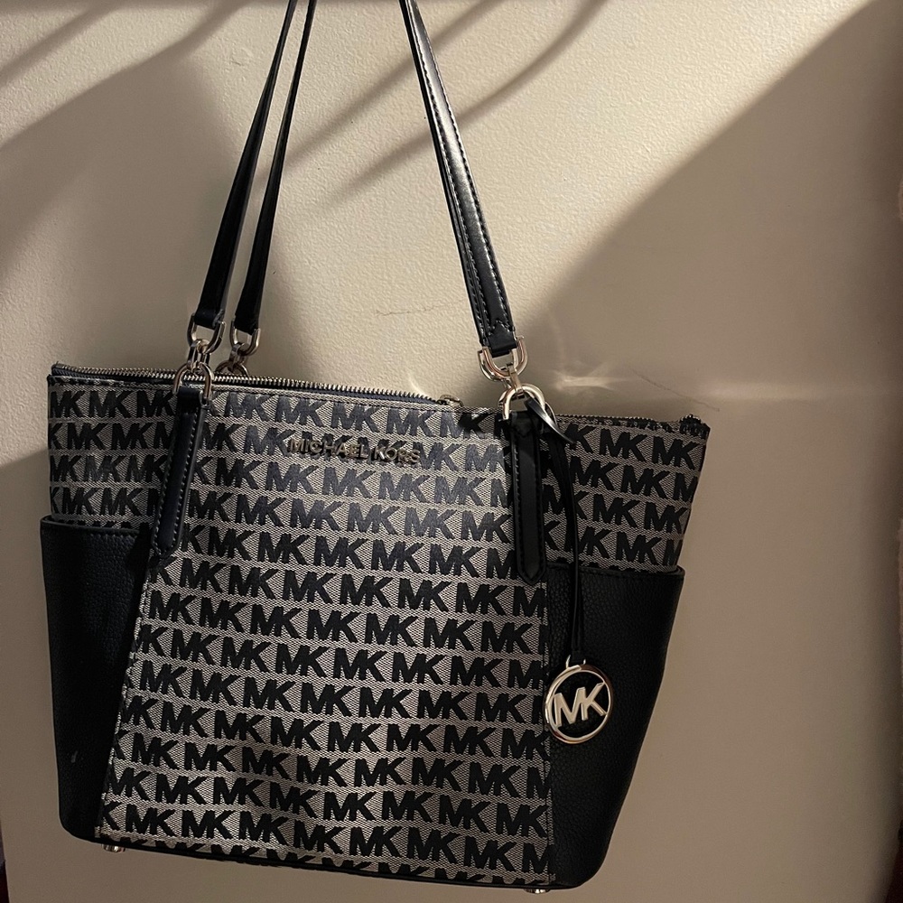 MICHAEL KORS tote and wristlet.